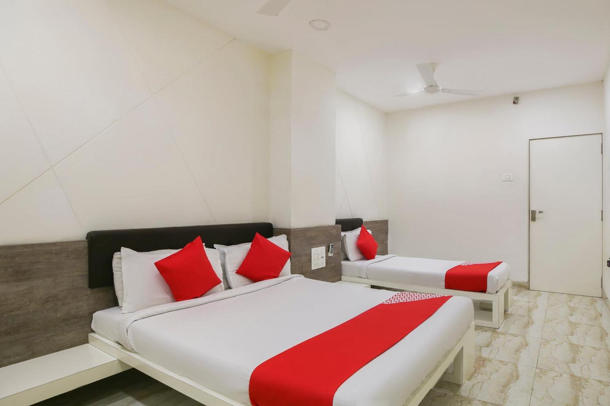 Hotel O Shiv Vatika Banquet & Rooms Bhatha Exteriör bild