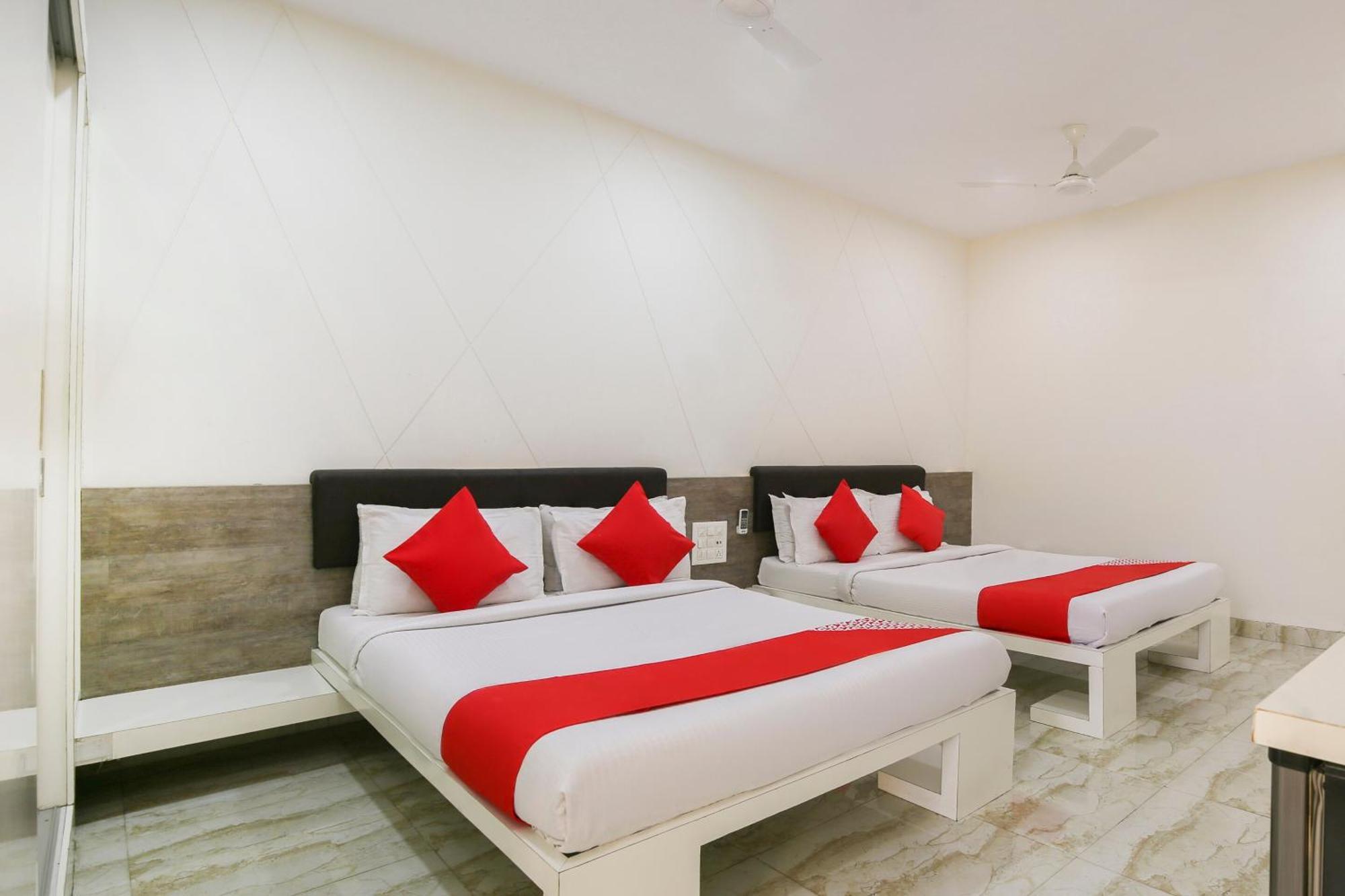 Hotel O Shiv Vatika Banquet & Rooms Bhatha Exteriör bild
