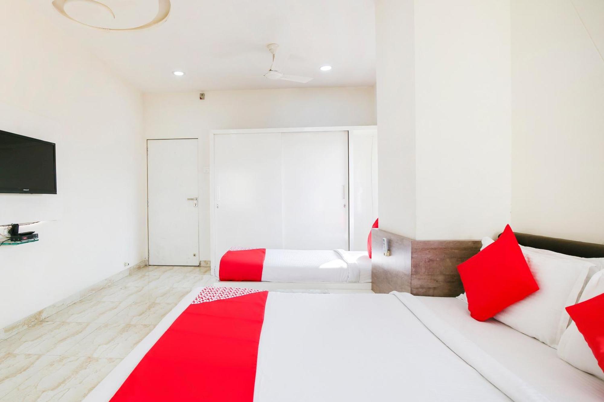 Hotel O Shiv Vatika Banquet & Rooms Bhatha Exteriör bild