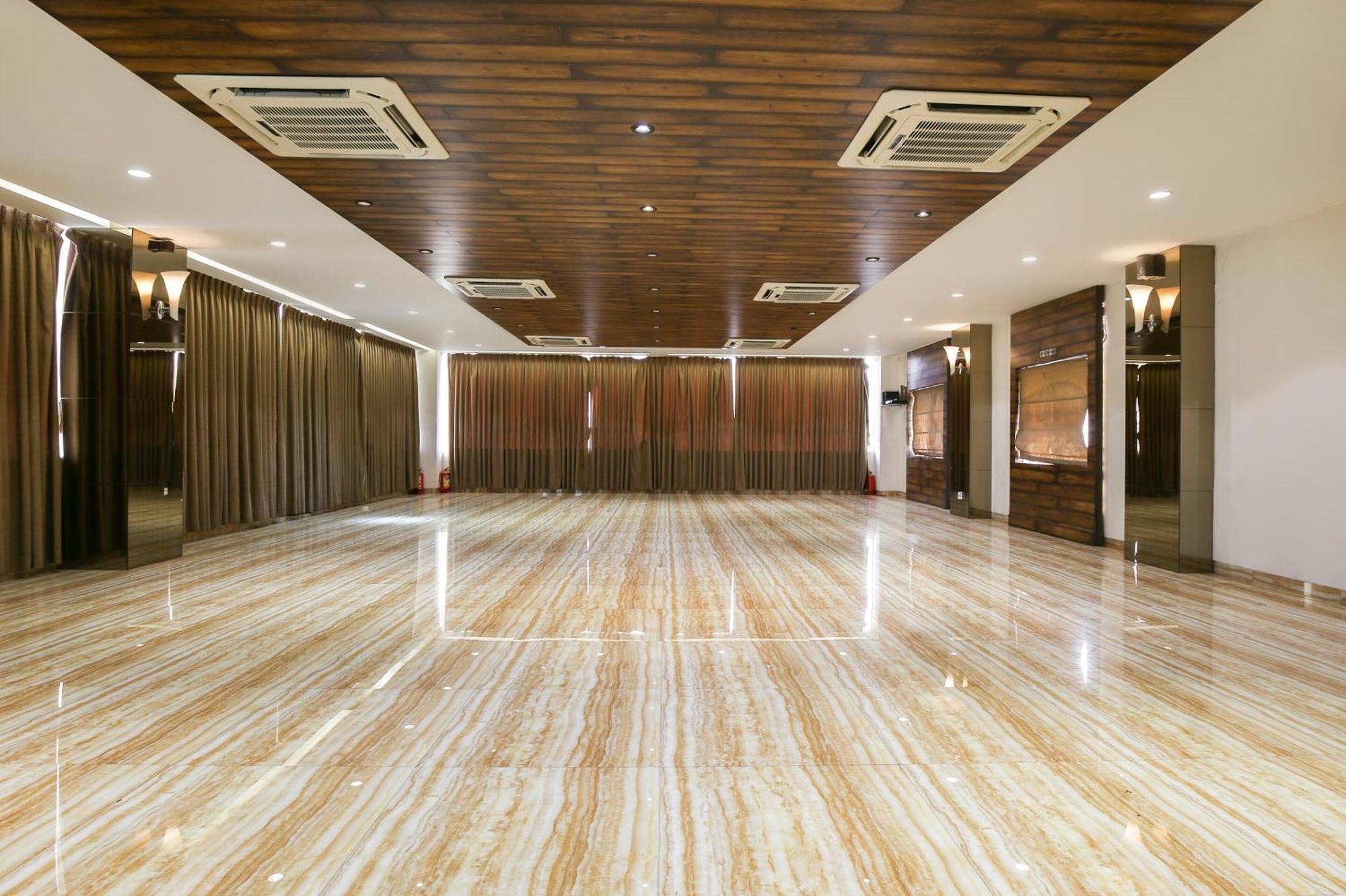 Hotel O Shiv Vatika Banquet & Rooms Bhatha Exteriör bild